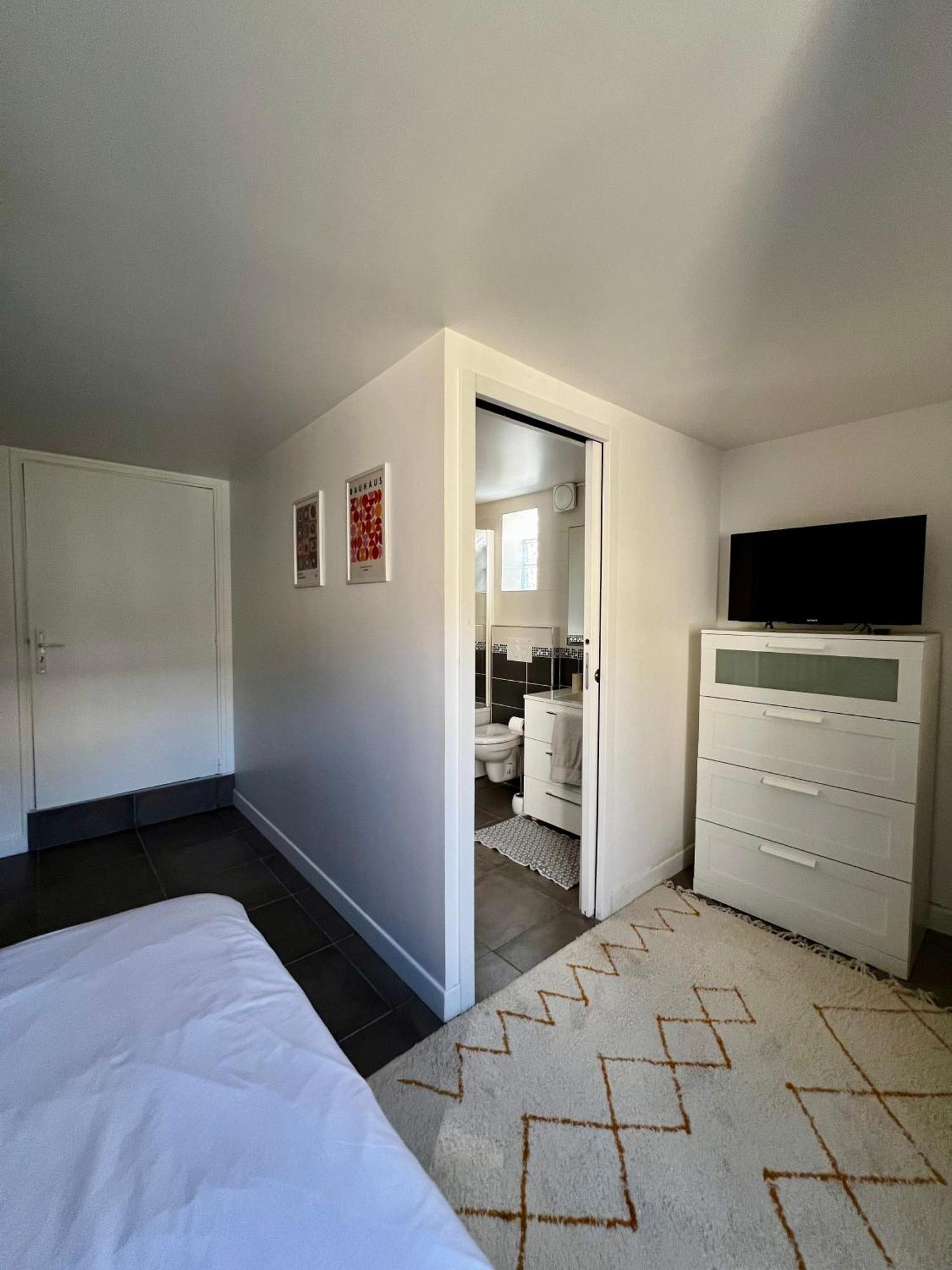 שלה Chambre Dans Maison Meuliere Avec Jardin מראה חיצוני תמונה