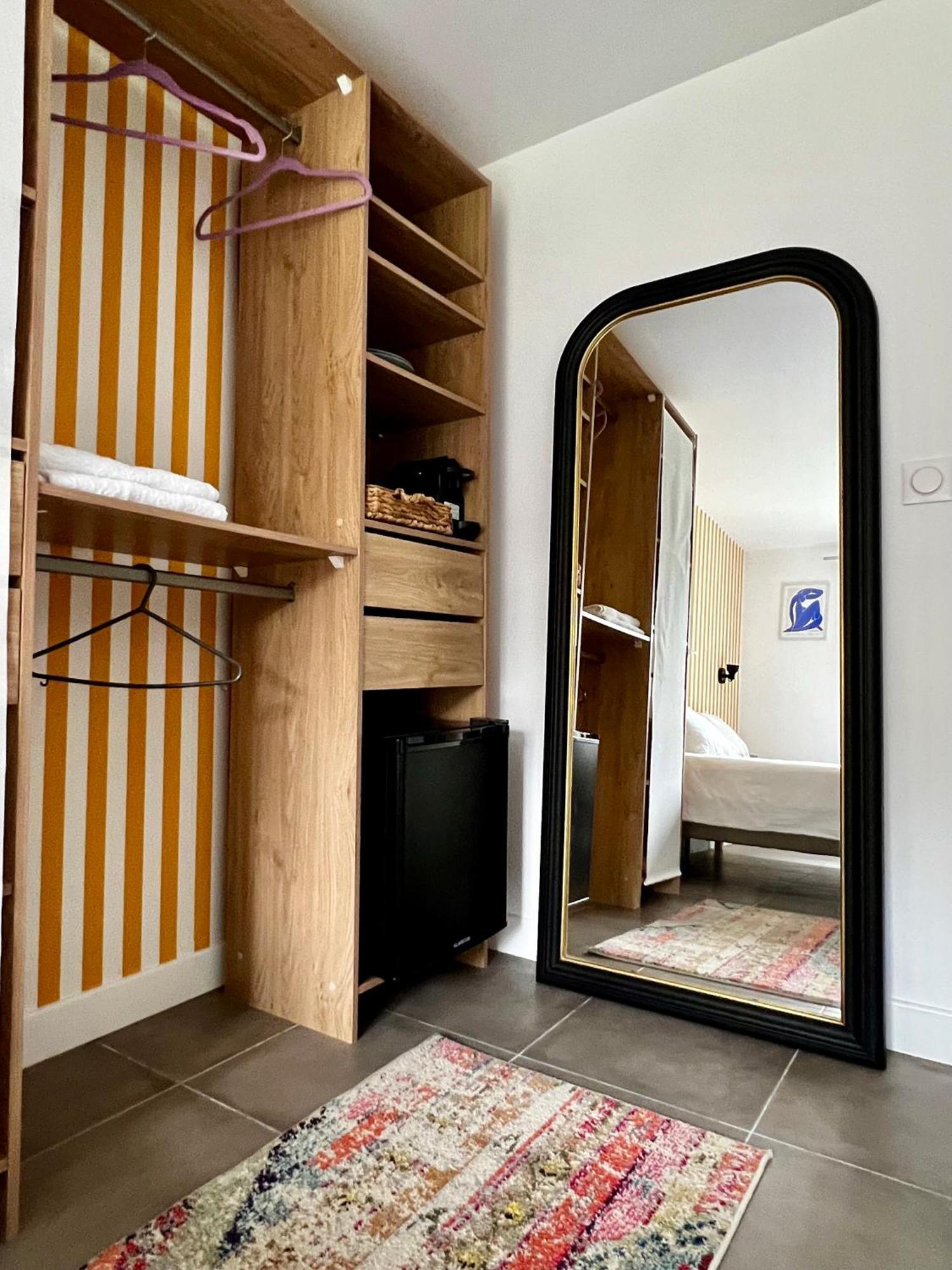 שלה Chambre Dans Maison Meuliere Avec Jardin מראה חיצוני תמונה